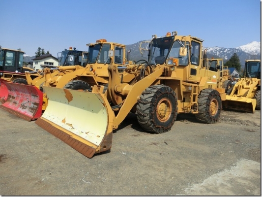 ขายรถตักมือสองจากญี่ปุ่น KOMATSU  WA350-1  สภาพดี พร้อมใช้งานค่ะ สนใจติดต่อเจี๊ยบได้เลย โทร 087-3310254 ค่ะ