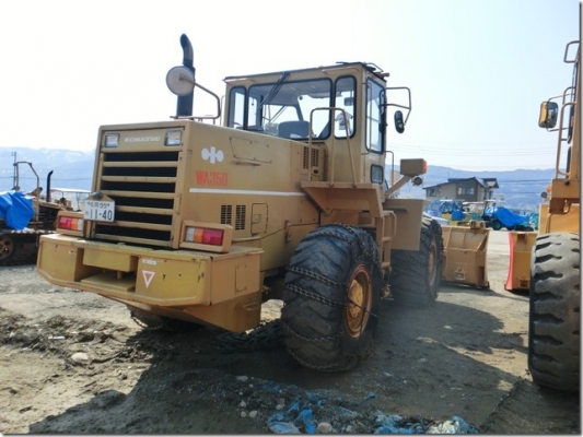 ขายรถตักมือสองจากญี่ปุ่น KOMATSU WA350-1 สภาพดี พร้อมใช้งานค่ะ สนใจติดต่อเจี๊ยบได้เลย โทร 087-3310254 ค่ะ ขายรถตักมือสองจากญี่ปุ่น KOMATSU WA350-1 สภาพดี พร้อมใช้งานค่ะ สนใจติดต่อเจี๊ยบได้เลย โทร 087-3310254 ค่ะ