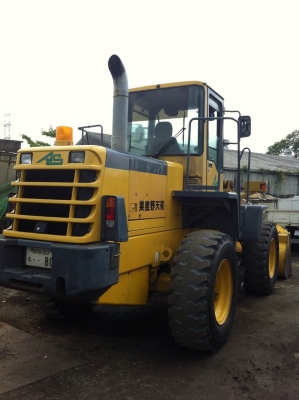 ขายรถตักมือสองจากญี่ปุ่น KOMATSU  WA200-3  สภาพดี พร้อมใช้งานค่ะ สนใจติดต่อเจี๊ยบได้เลย โทร 087-3310254 ค่ะ