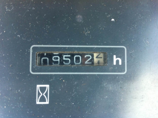 ขายรถตักมือสองจากญี่ปุ่น KOMATSU  WA200-3  สภาพดี พร้อมใช้งานค่ะ สนใจติดต่อเจี๊ยบได้เลย โทร 087-3310254 ค่ะ