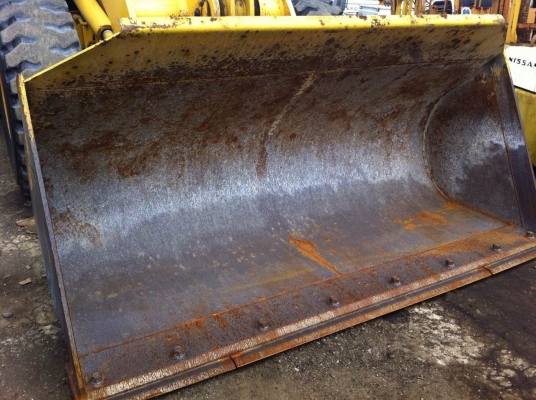 ขายรถตักมือสองจากญี่ปุ่น KOMATSU  WA200-3  สภาพดี พร้อมใช้งานค่ะ สนใจติดต่อเจี๊ยบได้เลย โทร 087-3310254 ค่ะ