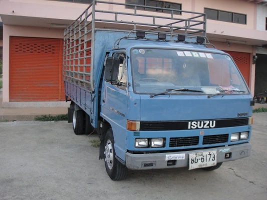 ขาย ISUZU NPR 115 ห้างแท้ เกียร์สั้น ปี 34 หัวเก๋งบางป๊องๆ ขาย ISUZU NPR 115 ห้างแท้ เกียร์สั้น ปี 34 หัวเก๋งบางป๊องๆ