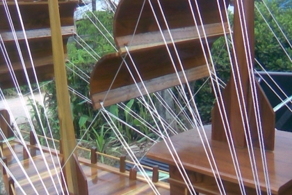 เรือไม้สักทั้งลำครับงานฝีมือสวยๆครับ ลำใหญ่ครับ