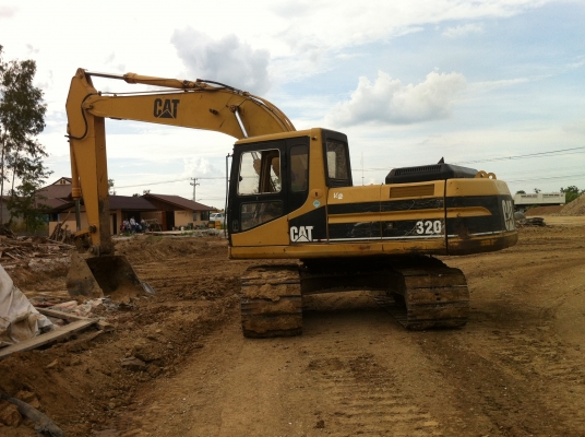 ขายรถแม็คโค CAT. V2 เอกสารพร้อมโอน087-5266697