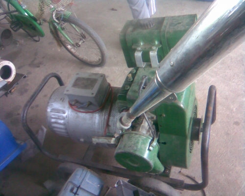 เครื่องเชื่อมสนามและปั่นไฟ 2 กิโลวัตพร้อมเครื่อง 10 แรง เครื่องเชื่อมสนามและปั่นไฟ 2 กิโลวัตพร้อมเครื่อง 10 แรง