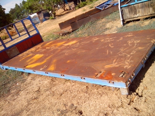 ขาย กระบะหกล้อNPR ไม่มีข้างเสริมยาว5เมตรพื้นไม้ปูเหล็ก