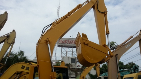 รถแบคโฮ  PC120-5-37285  รถนำเข้าจากญี่ปุ่น  ยังไม่เคยใช้งานในไทย  ตรวจเช็คสภาพพร้อมใช้งานเรียบร้อยแล้ว  โทร.081-373-0559