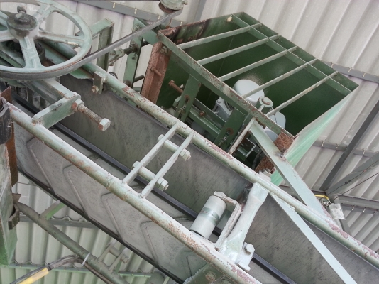 เครื่องอัดอิฐบล้อค ระบบไฮโดรลิค บังลี เมืองยะหริ่ง มัดจำมาแล้วค่ะ 10,000 บาท ค่ะ เครื่องอัดอิฐบล้อค ระบบไฮโดรลิค บังลี เมืองยะหริ่ง มัดจำมาแล้วค่ะ 10,000 บาท ค่ะ