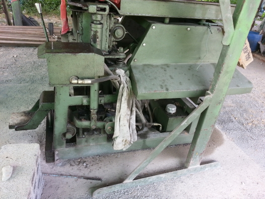 เครื่องอัดอิฐบล้อค ระบบไฮโดรลิค บังลี เมืองยะหริ่ง มัดจำมาแล้วค่ะ 10,000 บาท ค่ะ เครื่องอัดอิฐบล้อค ระบบไฮโดรลิค บังลี เมืองยะหริ่ง มัดจำมาแล้วค่ะ 10,000 บาท ค่ะ