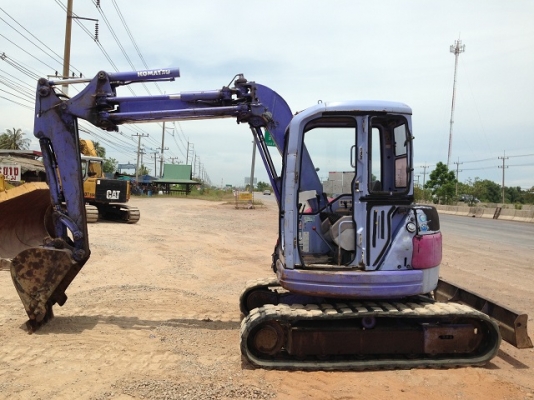 รถแบคโฮ KOMATSU PC50UU-2 รถแบคโฮ KOMATSU PC50UU-2