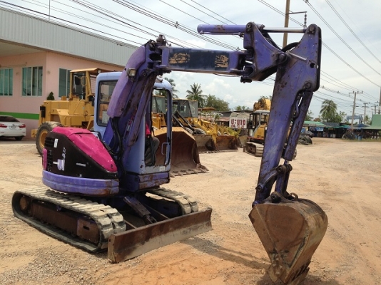 รถแบคโฮ KOMATSU PC50UU-2 รถแบคโฮ KOMATSU PC50UU-2