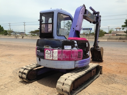 รถแบคโฮ KOMATSU PC50UU-2 รถแบคโฮ KOMATSU PC50UU-2