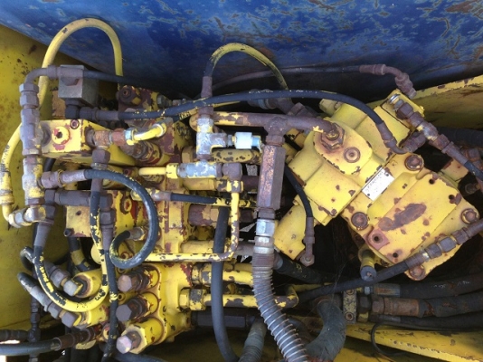 รถแบคโฮ KOBELCO SK60-1(มาร์คทรี) รถแบคโฮ KOBELCO SK60-1(มาร์คทรี)