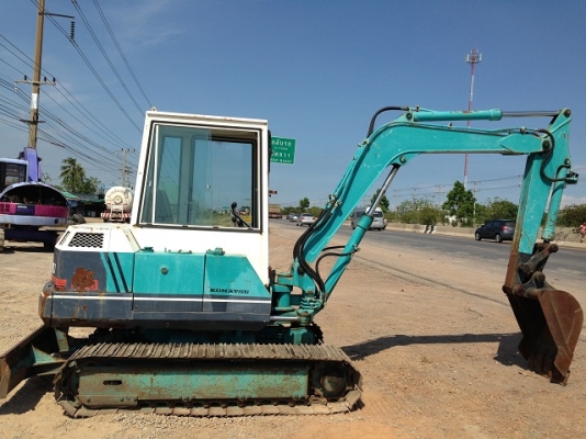 รถแบคโฮ KOMATSU