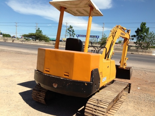 รถแบคโฮ KOMATSU PC40-6