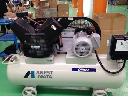 Oil Free ปั๊มลมแบบไร้น้ำมัน 2-15 แรงม้า ยี่ห้อ IWATA จากญี่ปุ่น ติดต่อคุณสุดชาติ 089-6968675
