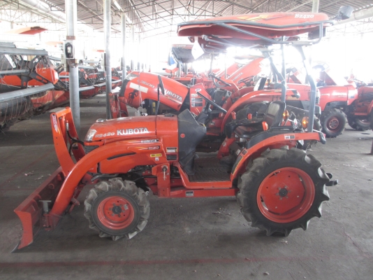 ไปนครปฐมซะแล้ว KUBOTA B2420   คุณภาพเยี่ยม พร้อมใบมีดติดตัวรถ ชัวโมงน้อยเพียง 163 เท่านั้น