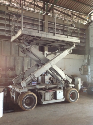 รถกระเช้าไฮดรอลิก