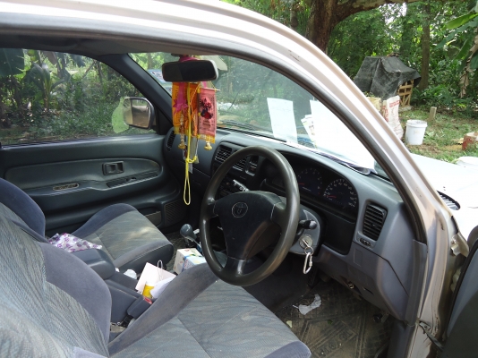 ขายด่วน รถบ้านTOYOTA ไทเกอร์ CAB  ปี 2000 สีบรอนซ์    เครื่อง 2500 ABS