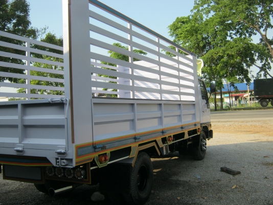 ขาย6ล้อฮีโน่ FB4J  140 แรงม้า รถห้างแท้ปี 44 ราคาต่อรองได้