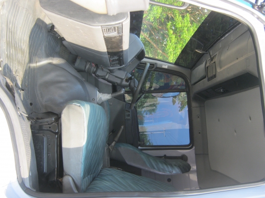 ขาย6ล้อฮีโน่ FB4J  140 แรงม้า รถห้างแท้ปี 44 ราคาต่อรองได้