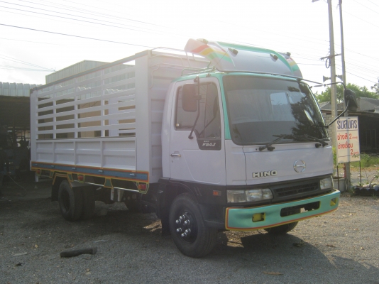 ขาย6ล้อฮีโน่ FB4J  140 แรงม้า รถห้างแท้ปี 44 ราคาต่อรองได้