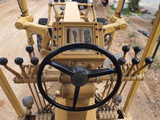 ขาย 1,380,000 รถเกรด Catterpillar