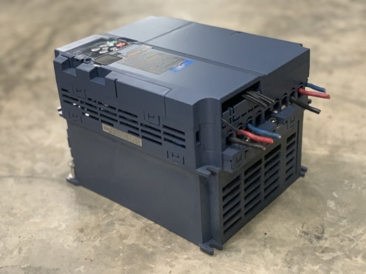 ขายอินเวอร์เตอร์ปรับรอบมอเตอร์ Inverter FUJI 15HP. 380V สภาพสวยใหม่มาก ใช้งานไม่นาน พร้อมใช้งาน ราคา 10,000 บาท