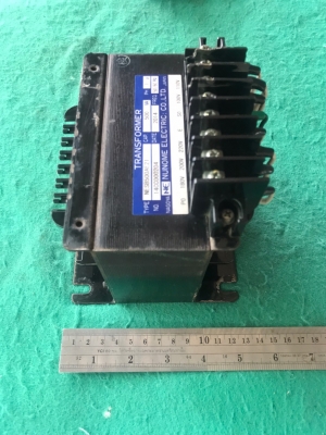 หม้อแปลง ขนาด 500va ไฟเข้า 180,200,220V ไฟออก 100,110V หม้อแปลง ขนาด 500va ไฟเข้า 180,200,220V ไฟออก 100,110V