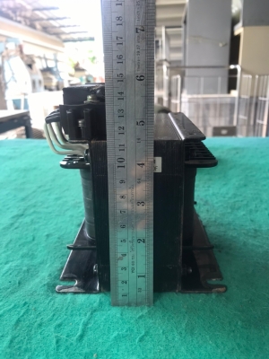 หม้อแปลง ขนาด 500va ไฟเข้า 180,200,220V ไฟออก 100,110V หม้อแปลง ขนาด 500va ไฟเข้า 180,200,220V ไฟออก 100,110V