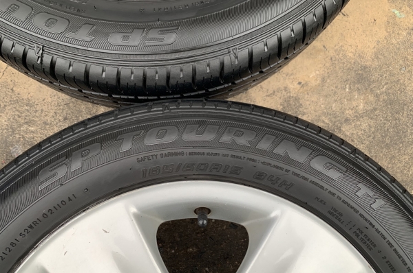 ล้อแม็ก Toyota Vios Yaris ลาย 5 ก้าน ขอบ 15 พร้อมยาง 185-60-15 Dunlop ปลายปี 15 ล้อแม็ก Toyota Vios Yaris ลาย 5 ก้าน ขอบ 15 พร้อมยาง 185-60-15 Dunlop ปลายปี 15