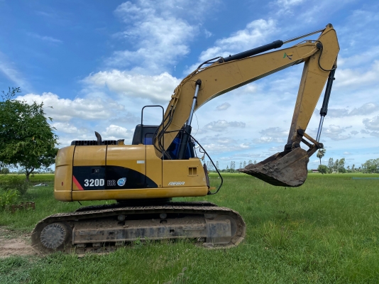 CAT 320 D เล่มทะเบียน สภาพเก่านอก ไฟฟ้าครบ เครื่องดี ปั้มแรง เอวแน่น ช่วงล่างสวย แอร์เย็น รถสวยพร้อม