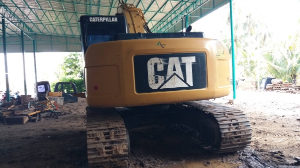 CAT 320 D เล่มทะเบียน สภาพเก่านอก ไฟฟ้าครบ เครื่องดี ปั้มแรง เอวแน่น ช่วงล่างสวย แอร์เย็น รถสวยพร้อม