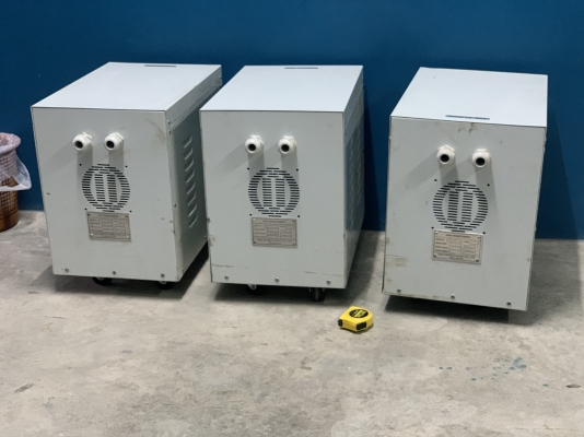 ขายหม้อแปลงไฟฟ้า Step Down คุมเครื่องจักรเก่าญี่ปุ่น 10KVA ไฟเข้า 400/380V ไฟออก 200220V ***ของใหม่ไม่เคยใช้งาน *** ตัวใหญ่ พร้อมใช้งาน มี 3ตู้ครับ ขายหม้อแปลงไฟฟ้า Step Down คุมเครื่องจักรเก่าญี่ปุ่น 10KVA ไฟเข้า 400/380V ไฟออก 200220V ***ของใหม่ไม่เคยใช้งาน *** ตัวใหญ่ พร้อมใช้งาน มี 3ตู้ครับ