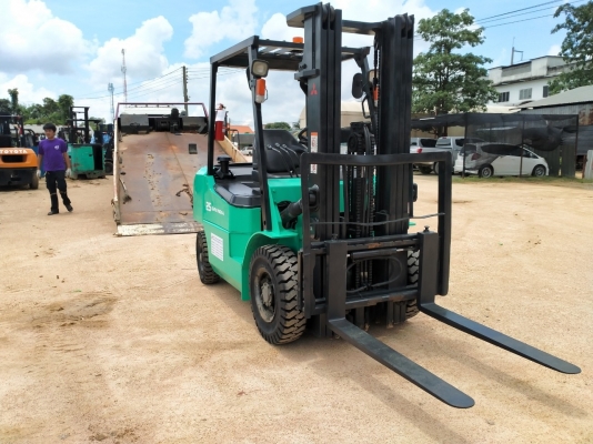 โฟร์คลิฟท์ 2.5 ตัน