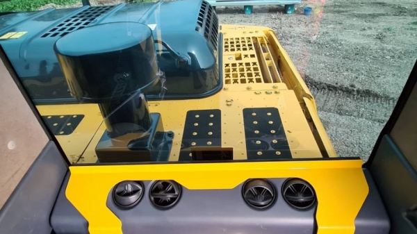 ขาย 2,350,000 บาท Komatsu PC200-8MO