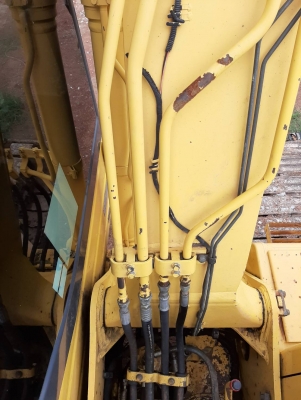 ขายรถแบคโฮ KOMATSU PC13-8 เอกสารทะเบียน ขายรถแบคโฮ KOMATSU PC13-8 เอกสารทะเบียน