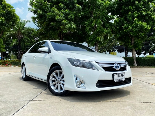 Camry 2.5 HV Premium ตัวท็อปสุดเบาะหลังปรับไฟฟ้า ใหม่ๆเกือบ 2 ล้าน