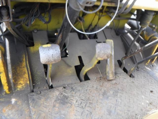 SALE !!งานเท ลดกระหน่ำ FORKLIFT MITSUBISHI FD25 รถยก ขนาด 2.5 ตัน / เสาสูง 3 เมตร /เกียร์ธรรมดา/มีเอกสารแจ้งจำหน่าย