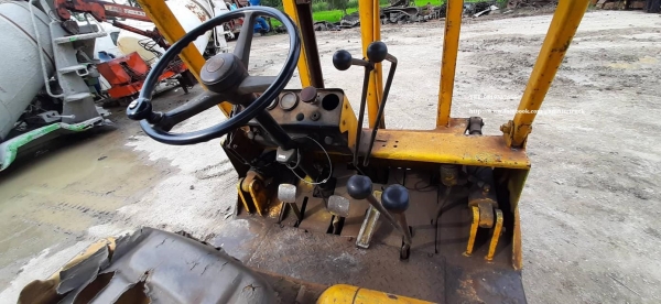 SALE !!งานเท ลดกระหน่ำ FORKLIFT MITSUBISHI FD25 รถยก ขนาด 2.5 ตัน / เสาสูง 3 เมตร /เกียร์ธรรมดา/มีเอกสารแจ้งจำหน่าย