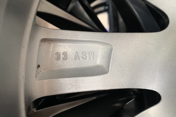 ล้อแม็ก 5รู114 Toyota (Made in Japan) ขอบ 17 เทาหน้าเงา พร้อมยางใหม่ 215-55-17 Yokohama ปี 20 สวยๆ ล้อแม็ก 5รู114 Toyota (Made in Japan) ขอบ 17 เทาหน้าเงา พร้อมยางใหม่ 215-55-17 Yokohama ปี 20 สวยๆ