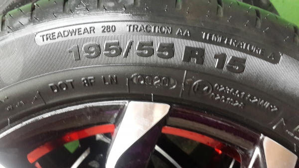 แม๊กพร้อมยางขอบ15  (ด่วนเลย  7300 )