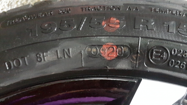 แม๊กพร้อมยางขอบ15  (ด่วนเลย  7300 )