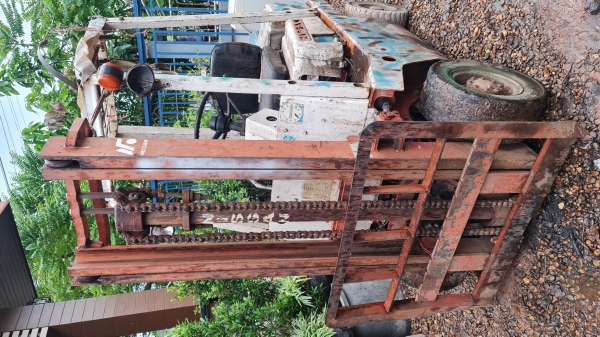 ขายตามสภาพ รถฟอร์คลิฟต์ NISSAN 1.5 ตัน ไม่มีเครื่อง ยางตัน ราคาต่อรองได้ครับ