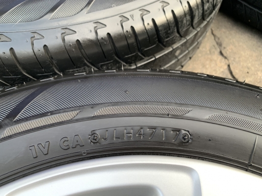 ล้อแม็ก Toyota Yaris Ativ ขอบ 15 พร้อมยาง 185-60-15 Bridgestone ปลายปี 17 ล้อแม็ก Toyota Yaris Ativ ขอบ 15 พร้อมยาง 185-60-15 Bridgestone ปลายปี 17