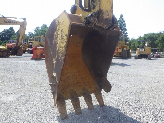 ขายรถขุดนำเข้าญี่ปุ่น komatsu pc 120-6eo สนใจติดต่อ 0923309229 อี๊ด