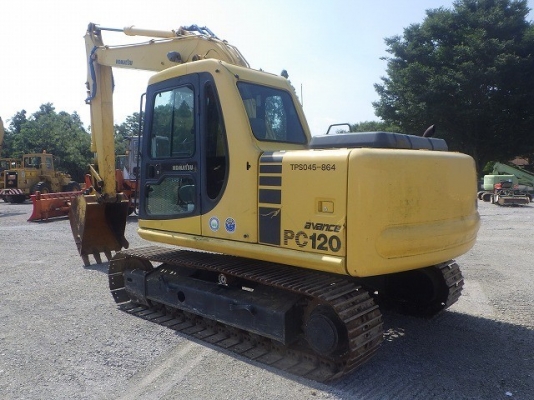 ขายรถขุดนำเข้าญี่ปุ่น komatsu pc 120-6eo สนใจติดต่อ 0923309229 อี๊ด