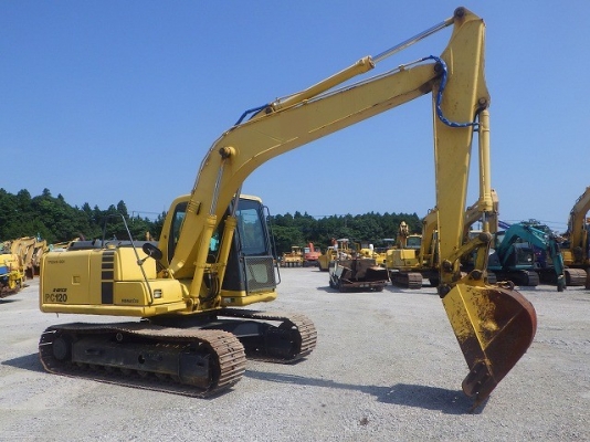 ขายรถขุดนำเข้าญี่ปุ่น komatsu pc 120-6eo สนใจติดต่อ 0923309229 อี๊ด