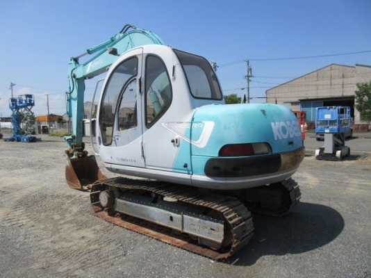 ขายรถขุดนำเข้าญี่ปุ่น kobelco sk60 สนใจติดต่อ 0923309229 อี๊ด