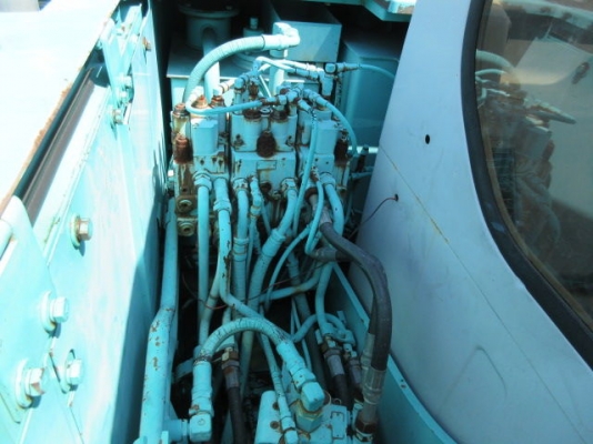 ขายรถขุดนำเข้าญี่ปุ่น kobelco sk60 สนใจติดต่อ 0923309229 อี๊ด